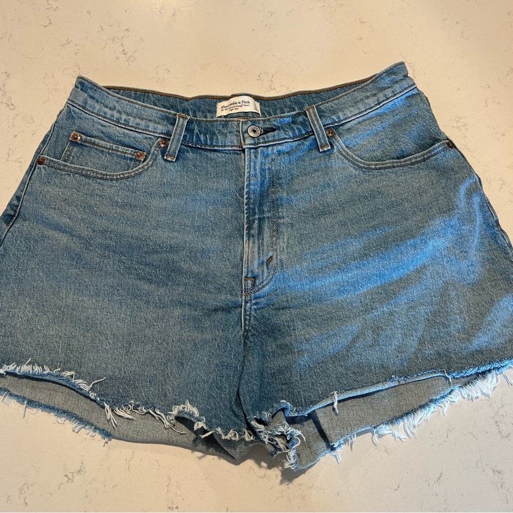 Curve Love The 90’s Relaxed Cutoff Short High Rise